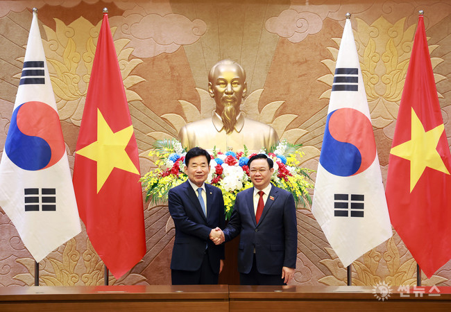 김진표 의장, 베트남 당서기장·총리·국회의장 연쇄 회동 2
